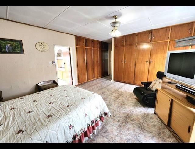 3 BEDROOM HOUSE FOR SALE IN MAYBERRY PARK